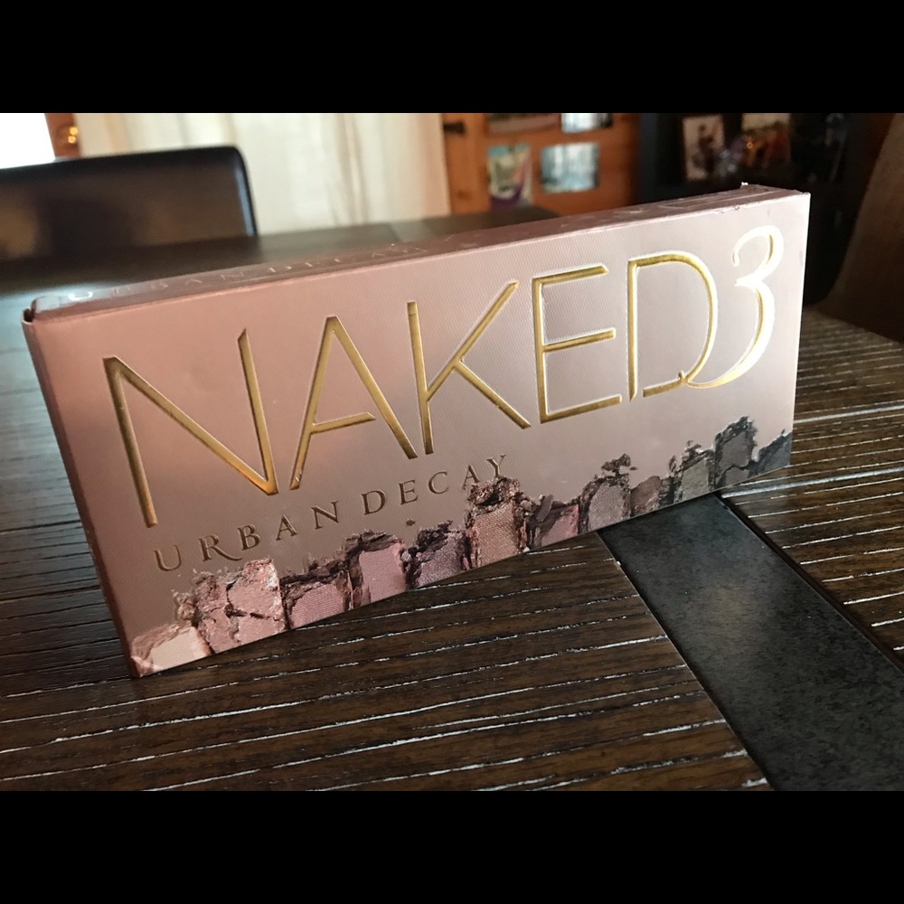 NIB Urban Decay Naked3 W/ sample Primer!